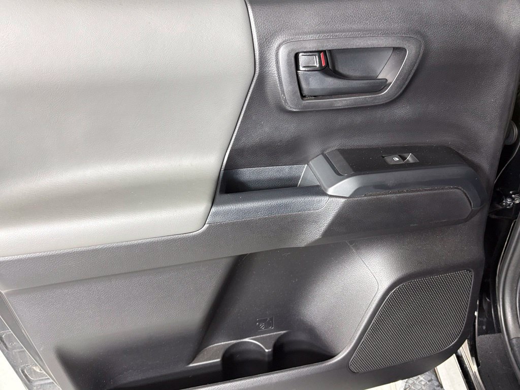 Used 2021 Toyota Tacoma SR w/ SR Convenience Package RWD image 31