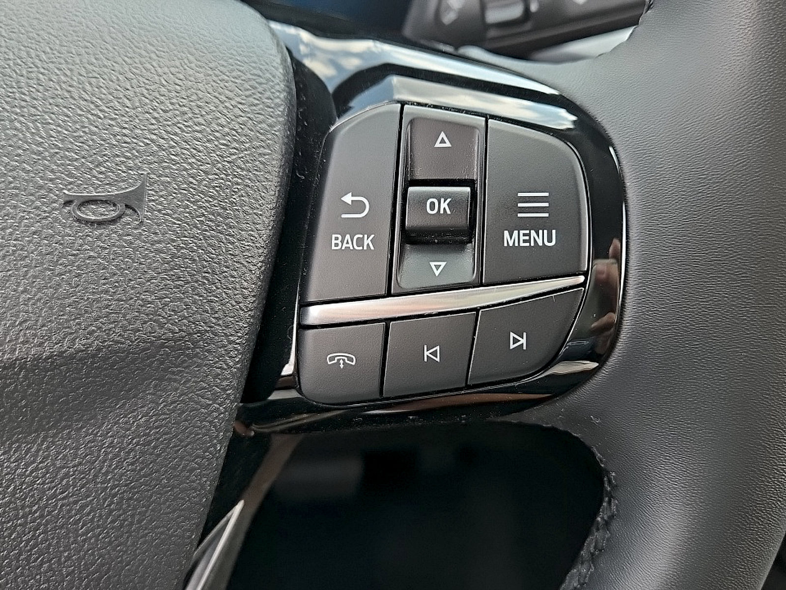 Used 2023 Ford Escape Platinum AWD/4WD image 14