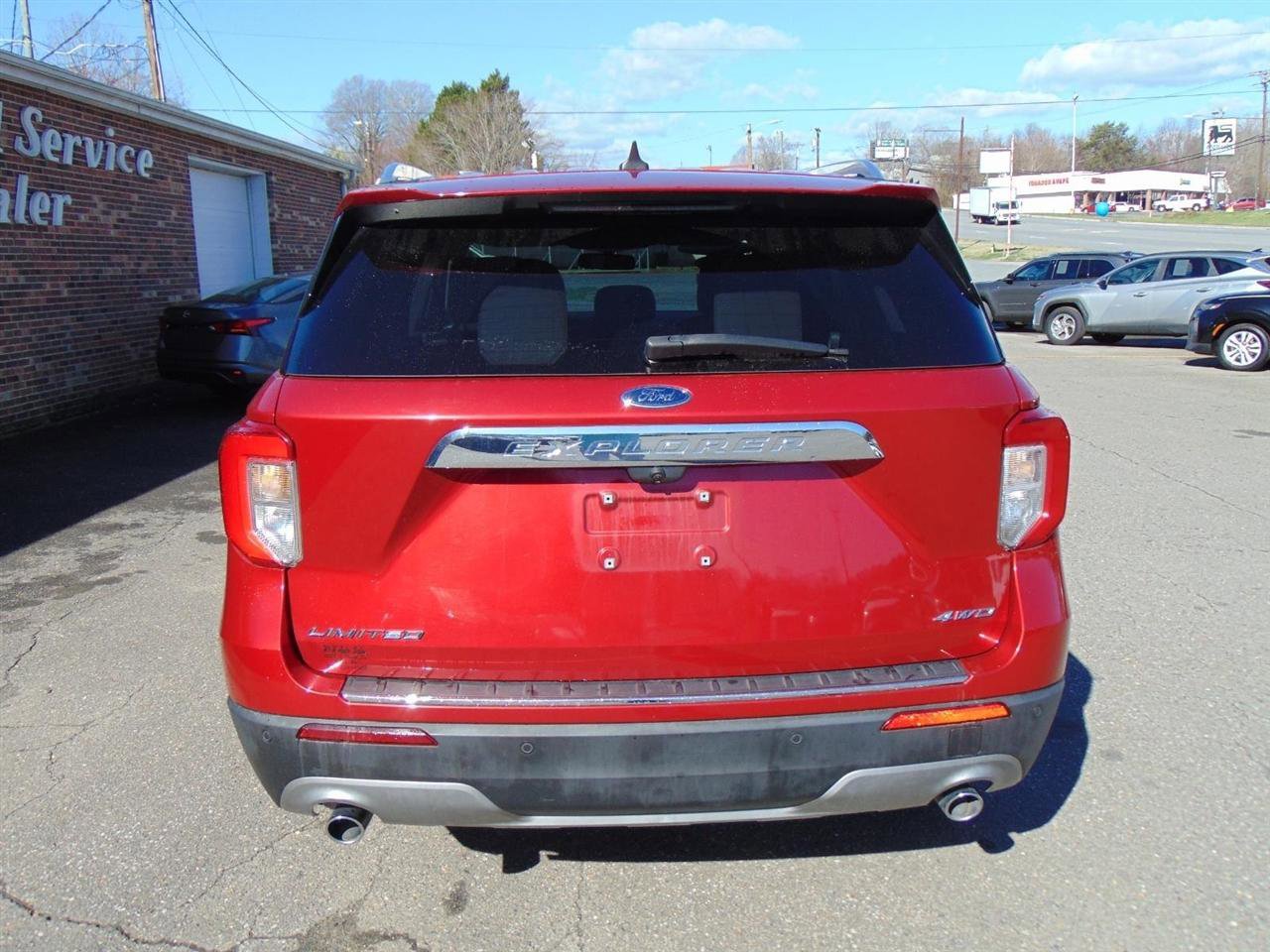 Used 2021 Ford Explorer Limited AWD/4WD image 6