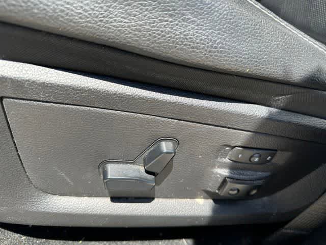 Used 2014 RAM 1500 Laramie w/ Convenience Group AWD/4WD image 8