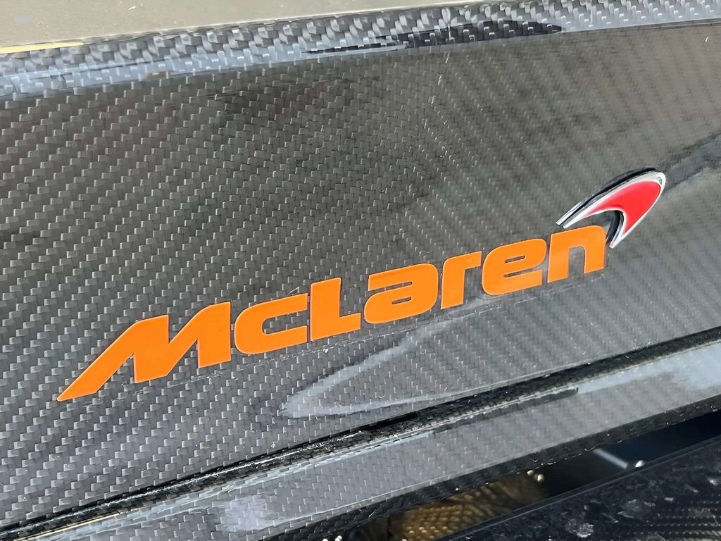 Used 2018 McLaren 570S Spider image 24