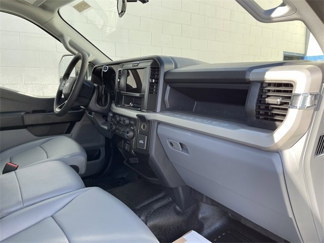 New 2026 Ford F550 4x4 Supercab Super Duty image 30