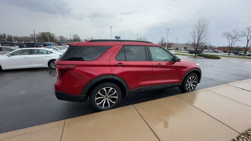 Used 2020 Ford Explorer ST w/ Premium Technology Package image 8