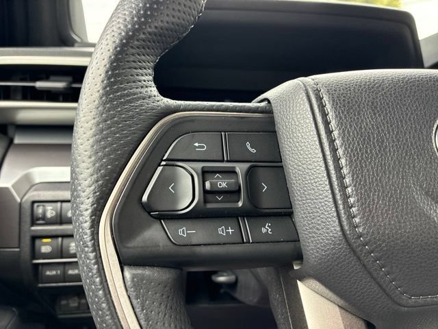 Used 2025 Toyota Tacoma TRD Off-Road w/ TRD Off Road Upgrade Package AWD/4WD image 27