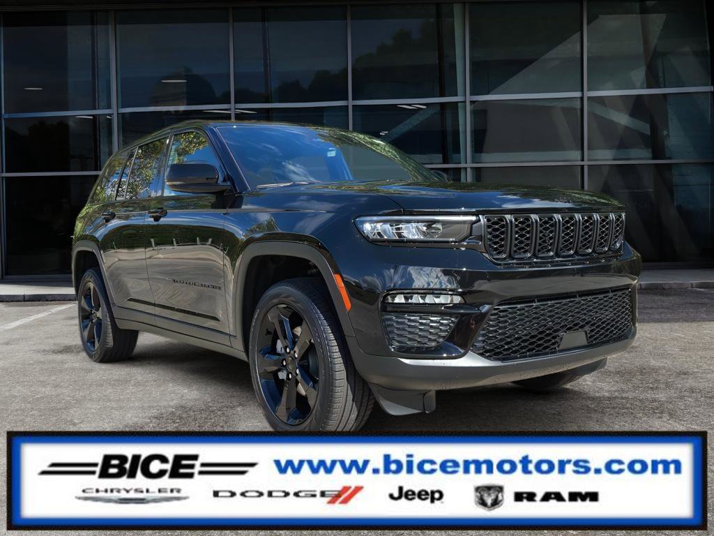 New 2025 Jeep Grand Cherokee Limited w/ Black Appearance Package