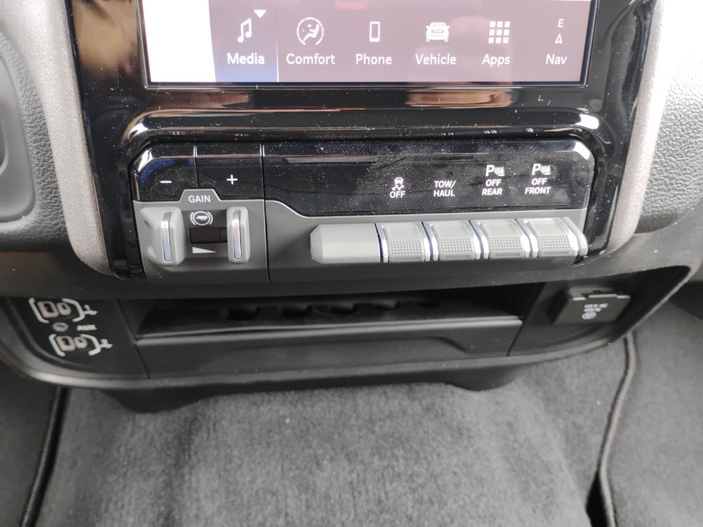New 2026 RAM 2500 Tradesman AWD/4WD image 26
