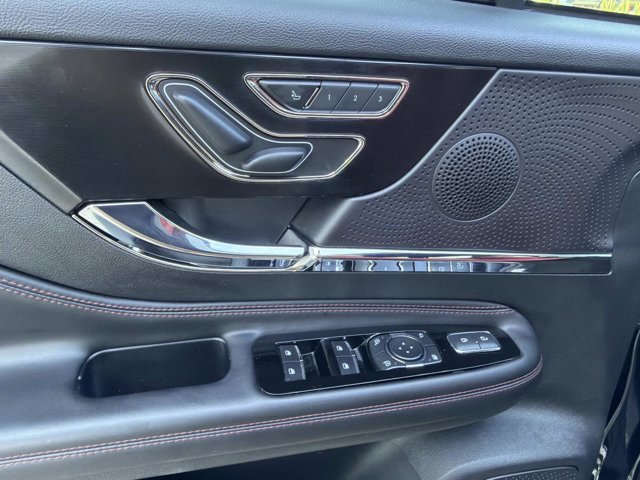 Used 2024 Lincoln Corsair Reserve AWD/4WD image 13
