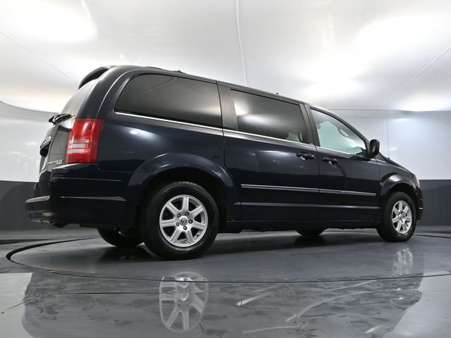 Used 2010 Chrysler Town & Country Touring Plus image 44