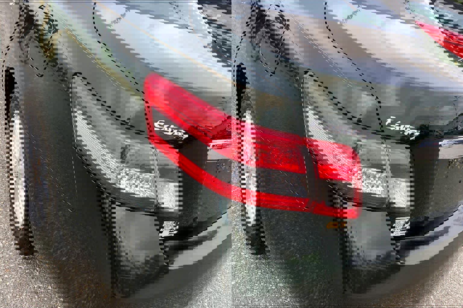 Used 2011 Toyota Camry XLE w/ XLE Extra-Value Pkg #1 FWD image 26