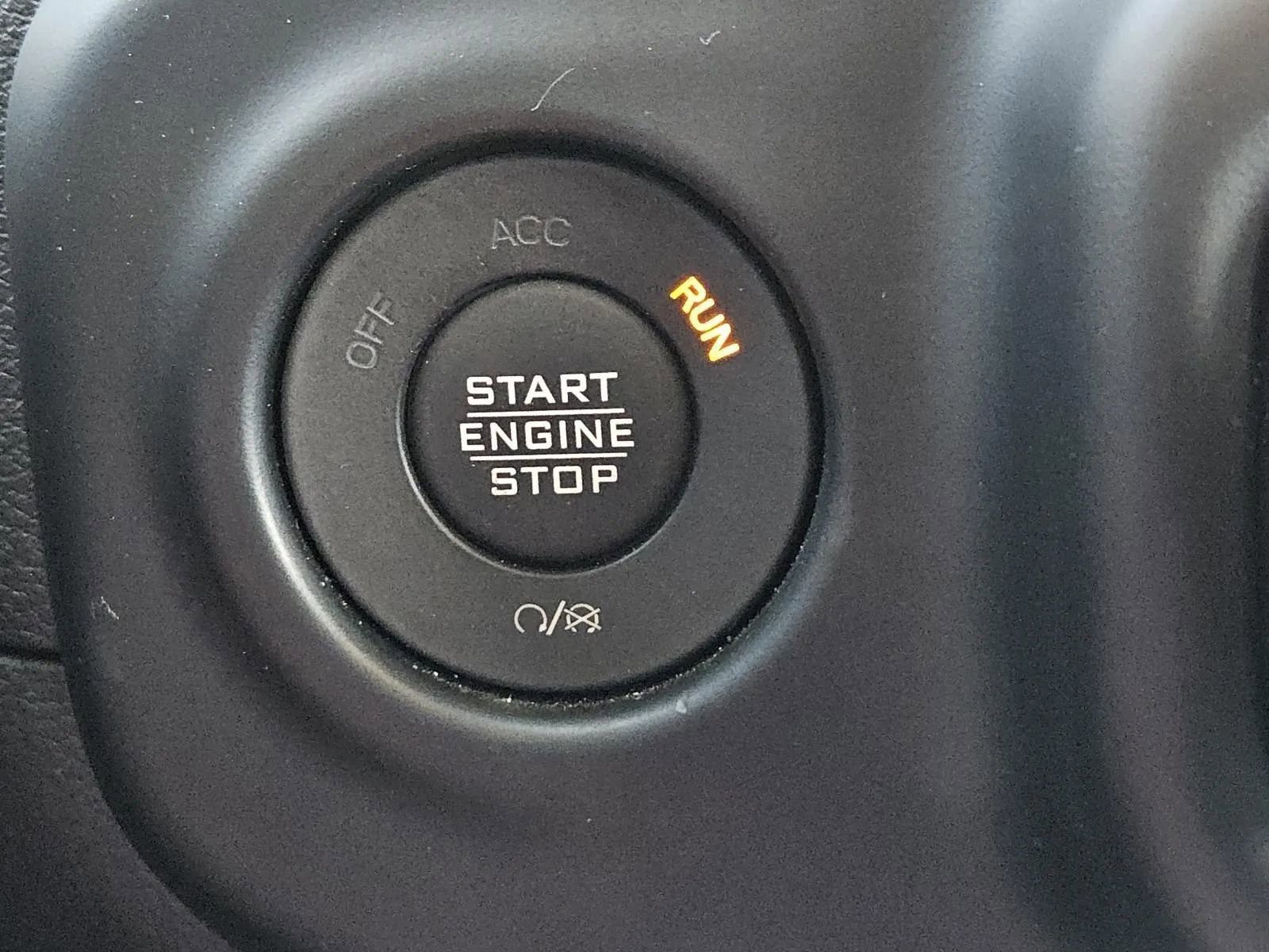 Used 2023 Jeep Wrangler Sahara image 20