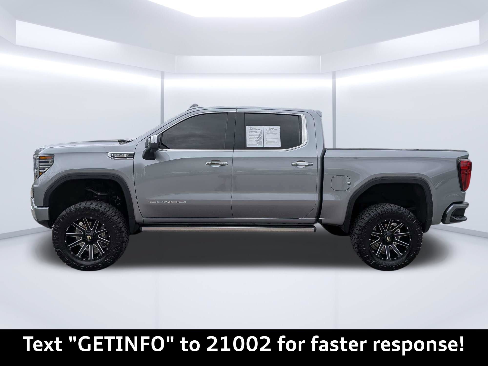 Used 2024 GMC Sierra 1500 Denali w/ Denali Reserve Package AWD/4WD image 7