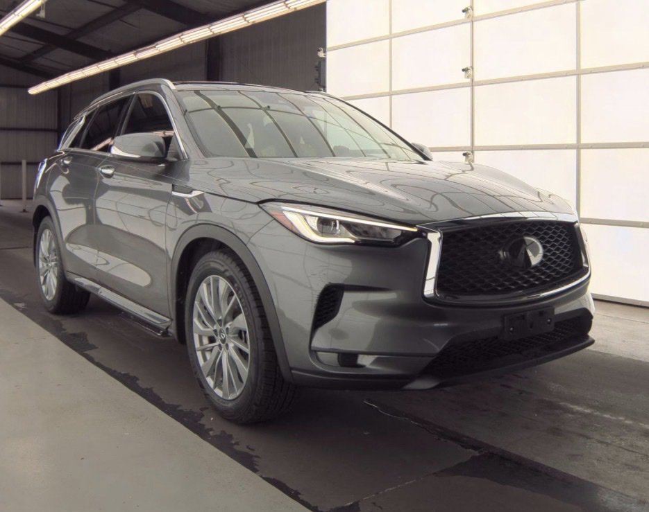 Used 2023 INFINITI QX50 Luxe image 3