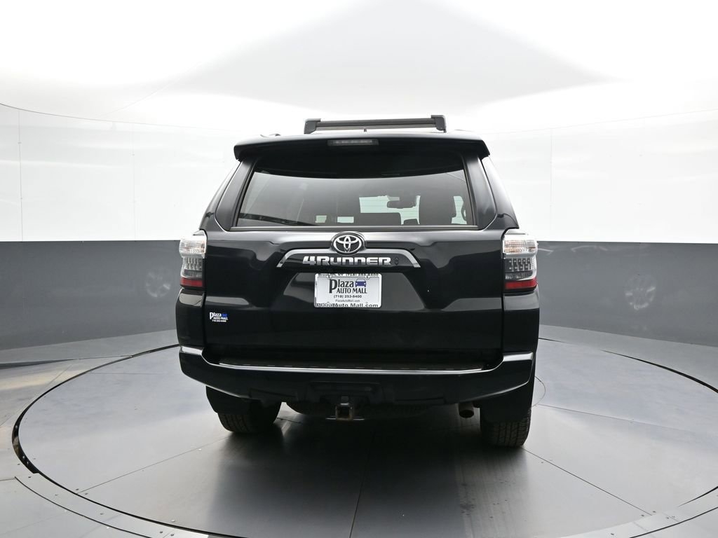 Certified 2022 Toyota 4Runner SR5 Premium image 7