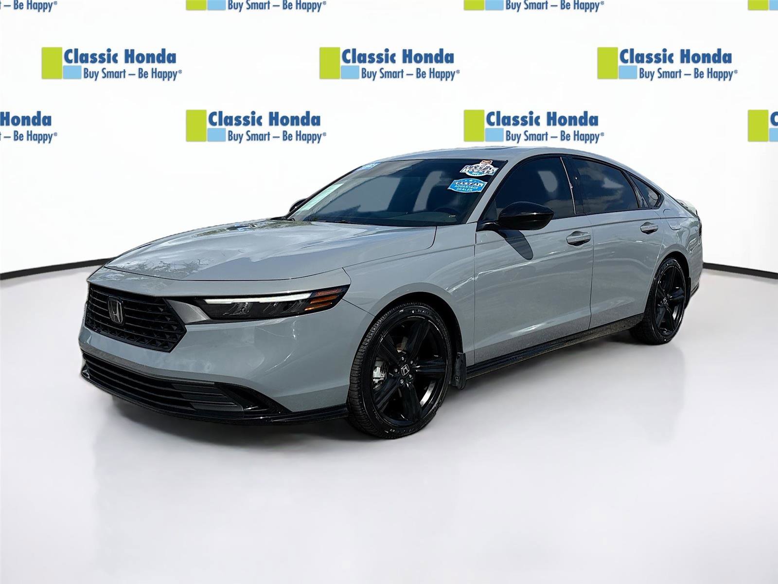 Used 2023 Honda Accord Sport image 3
