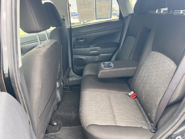 Used 2023 Mitsubishi Outlander Sport SE AWD/4WD image 18