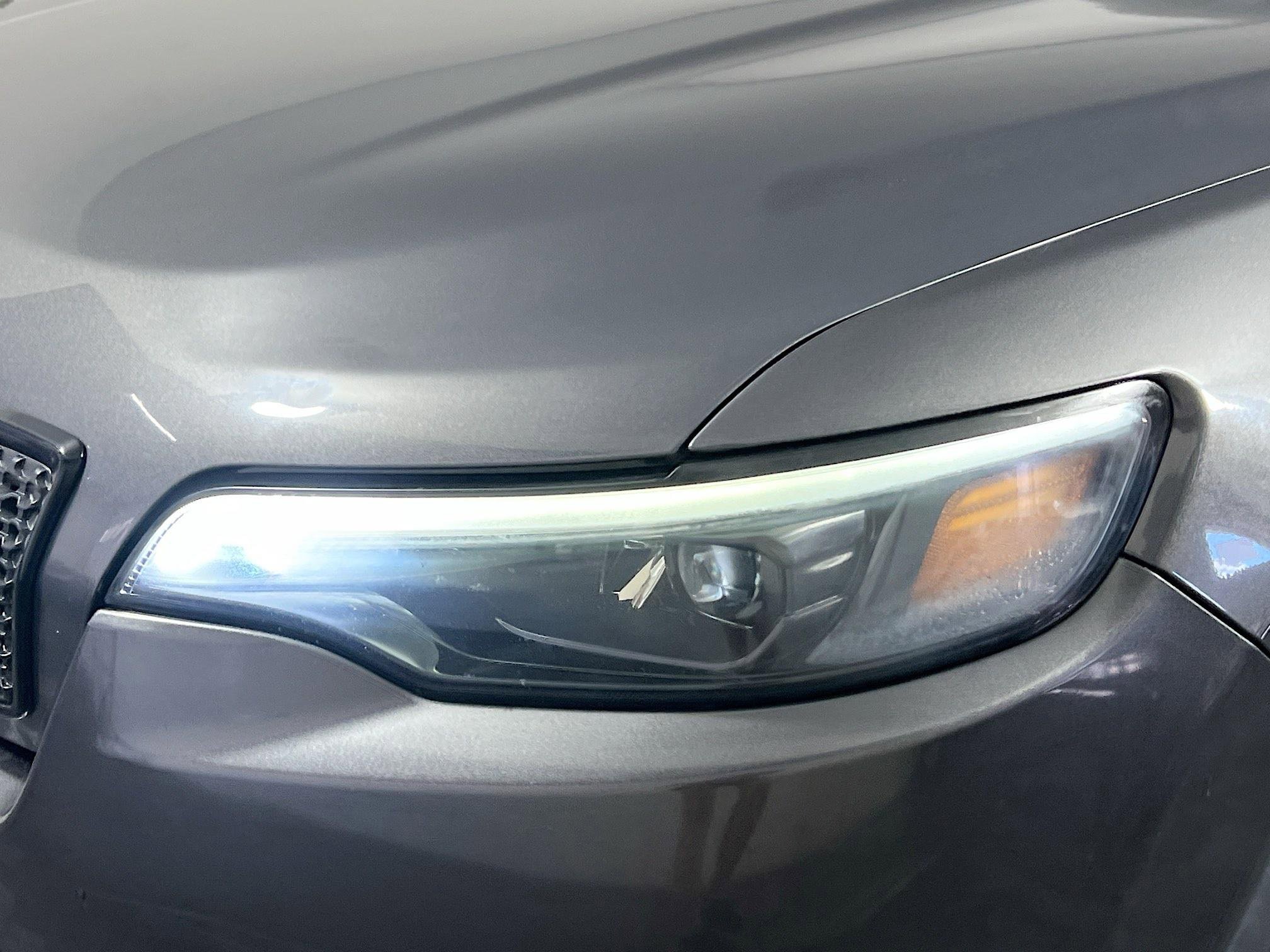 Used 2020 Jeep Cherokee Latitude Plus image 11