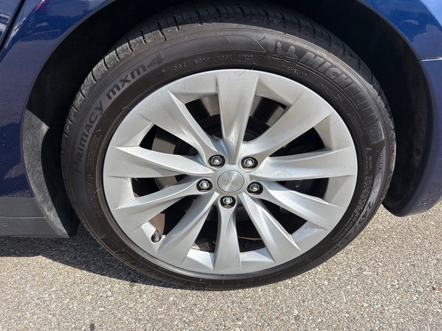 Used 2017 Tesla Model S 60 image 28