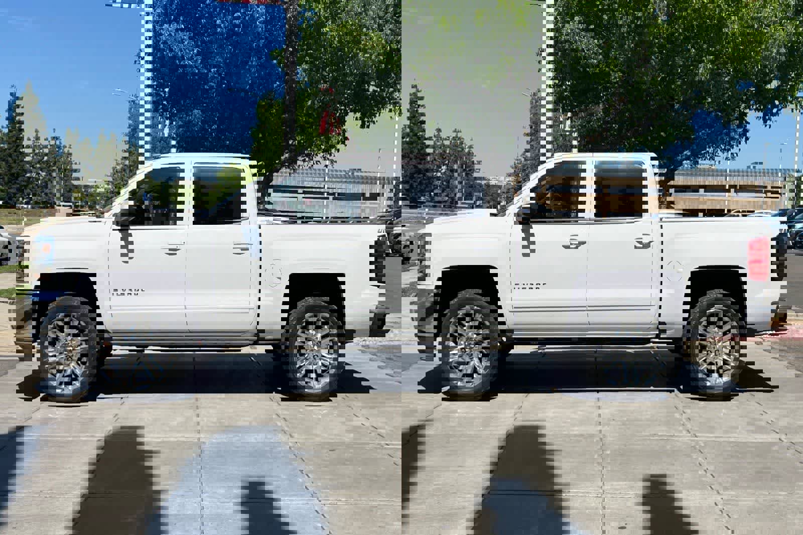 Used 2017 Chevrolet Silverado 1500 LT w/ All Star Edition image 6