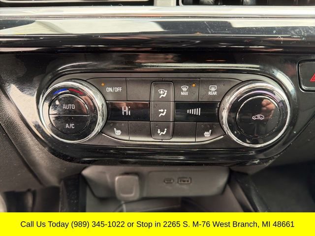 Used 2024 Chevrolet Trax RS w/ Sunroof Package image 18