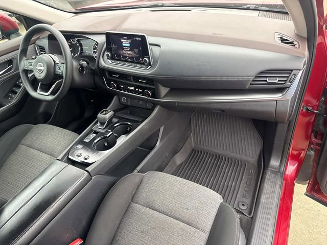 Used 2023 Nissan Rogue SV FWD image 19