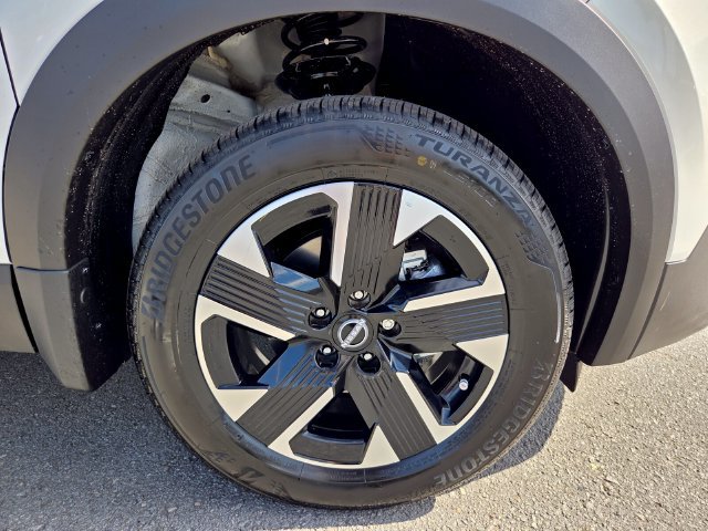New 2027 Nissan Kicks SV AWD/4WD image 18
