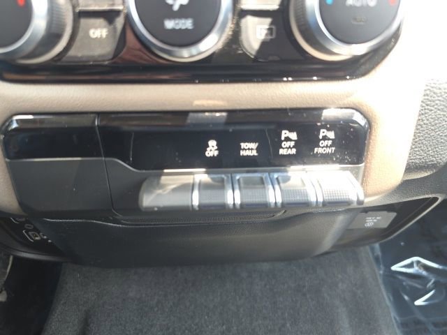 Certified 2022 RAM 1500 Laramie image 25