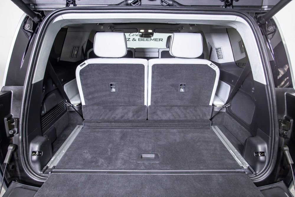 Used 2023 Rivian R1S Adventure image 9