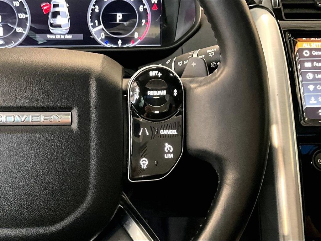 Used 2020 Land Rover Discovery HSE AWD/4WD image 25