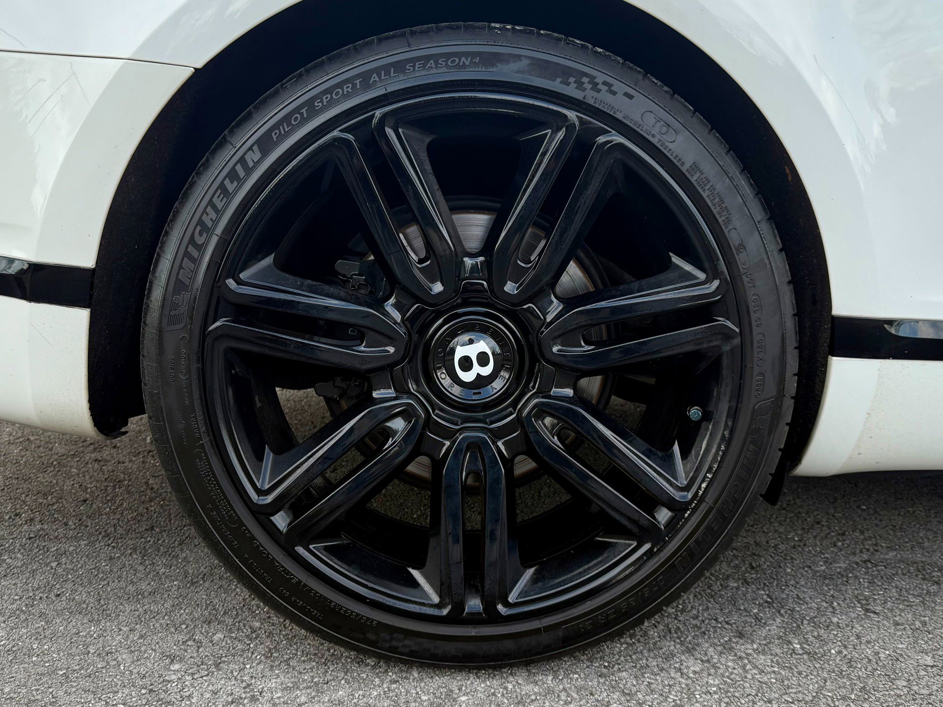 Used 2017 Bentley Continental GT AWD/4WD image 35