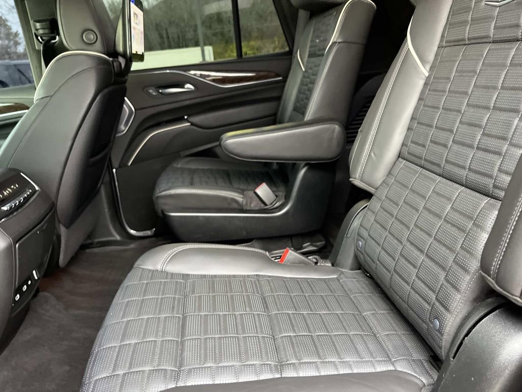 Certified 2024 Cadillac Escalade Sport Platinum w/ Heavy-Duty Trailer Package image 20