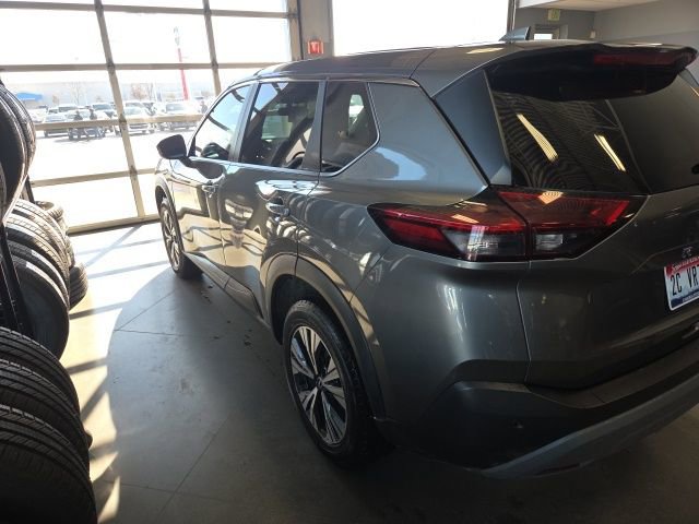 Used 2022 Nissan Rogue SV image 8