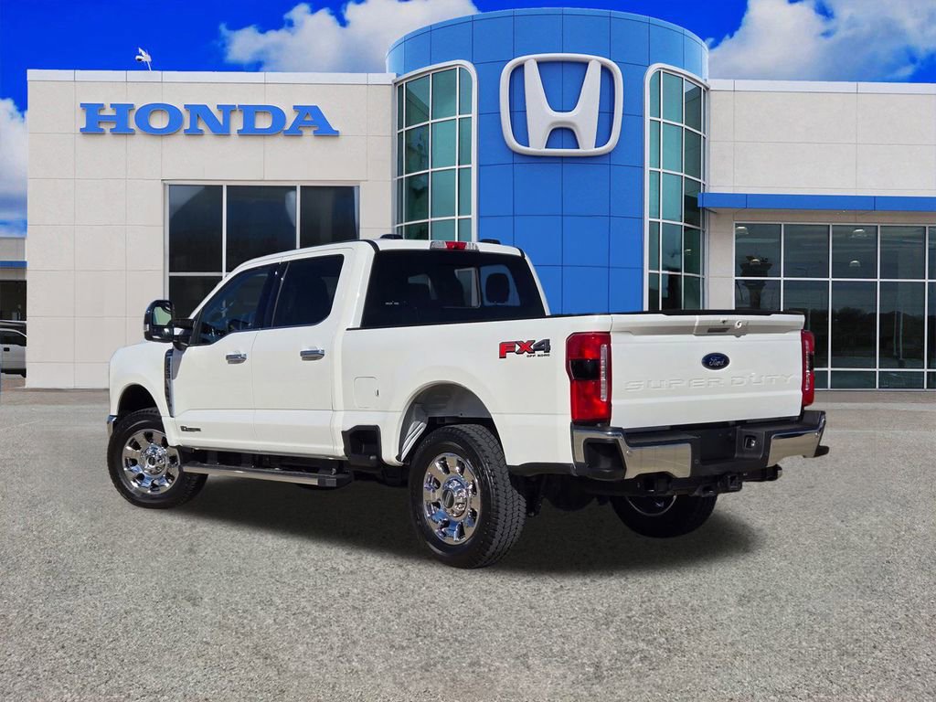 Used 2025 Ford F250 Lariat w/ Chrome Package image 5