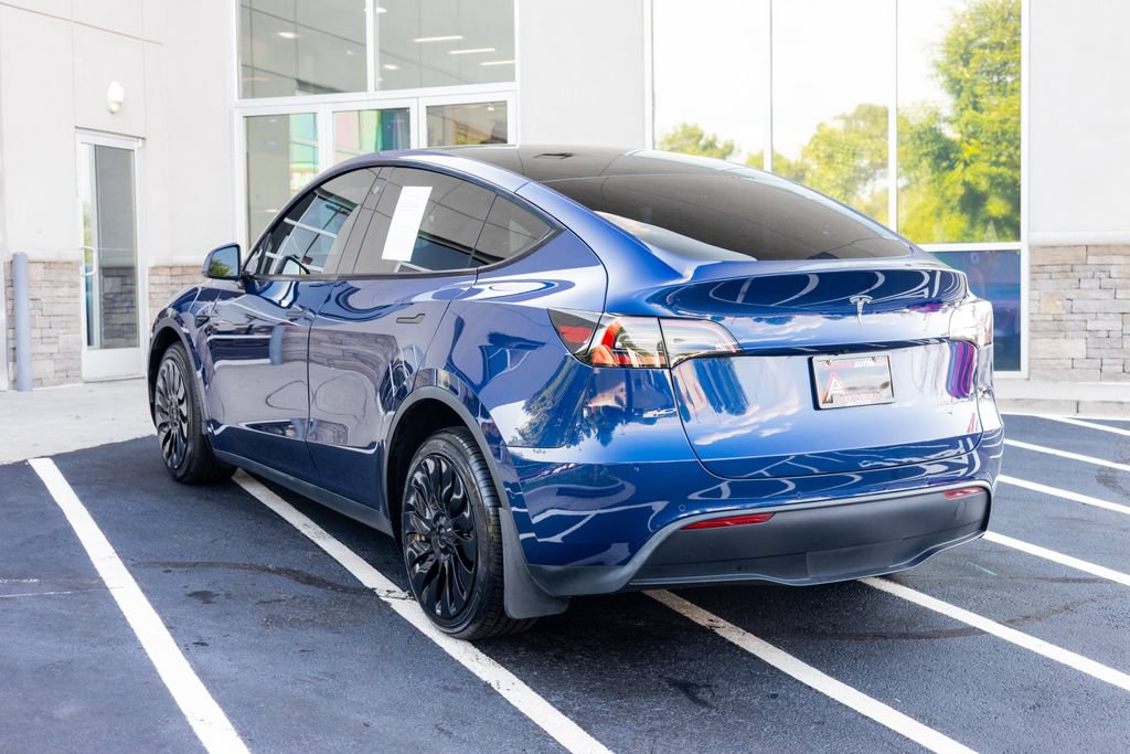 Used 2022 Tesla Model Y Long Range AWD/4WD image 18