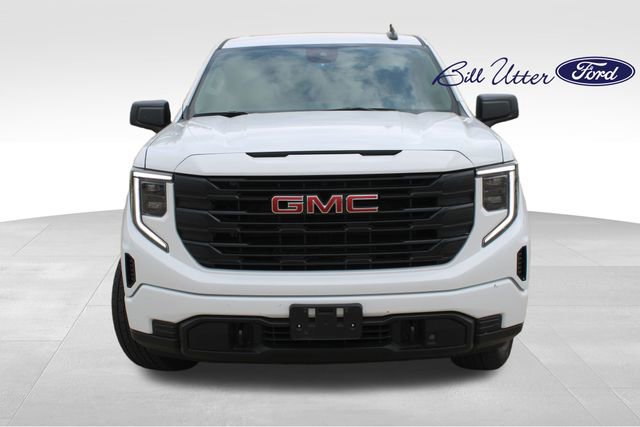 Used 2025 GMC Sierra 1500 Pro w/ Graphite Edition RWD image 2