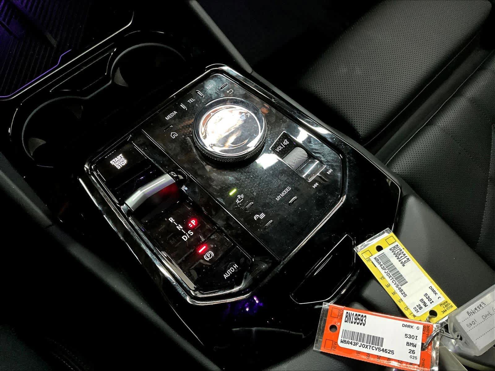 Used 2026 BMW 530i w/ Premium Package RWD image 37