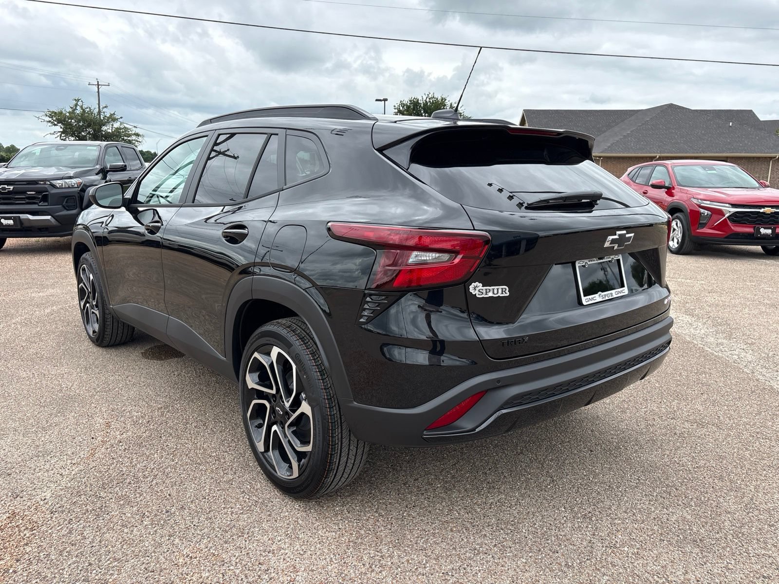 New 2026 Chevrolet Trax RS w/ Sunroof Package FWD image 4