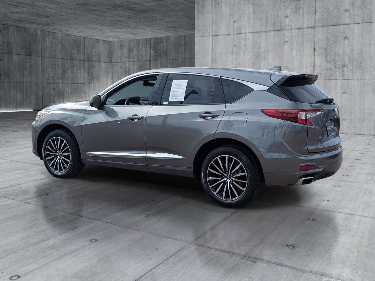 Certified 2025 Acura RDX SH-AWD w/ Advance Package image 3