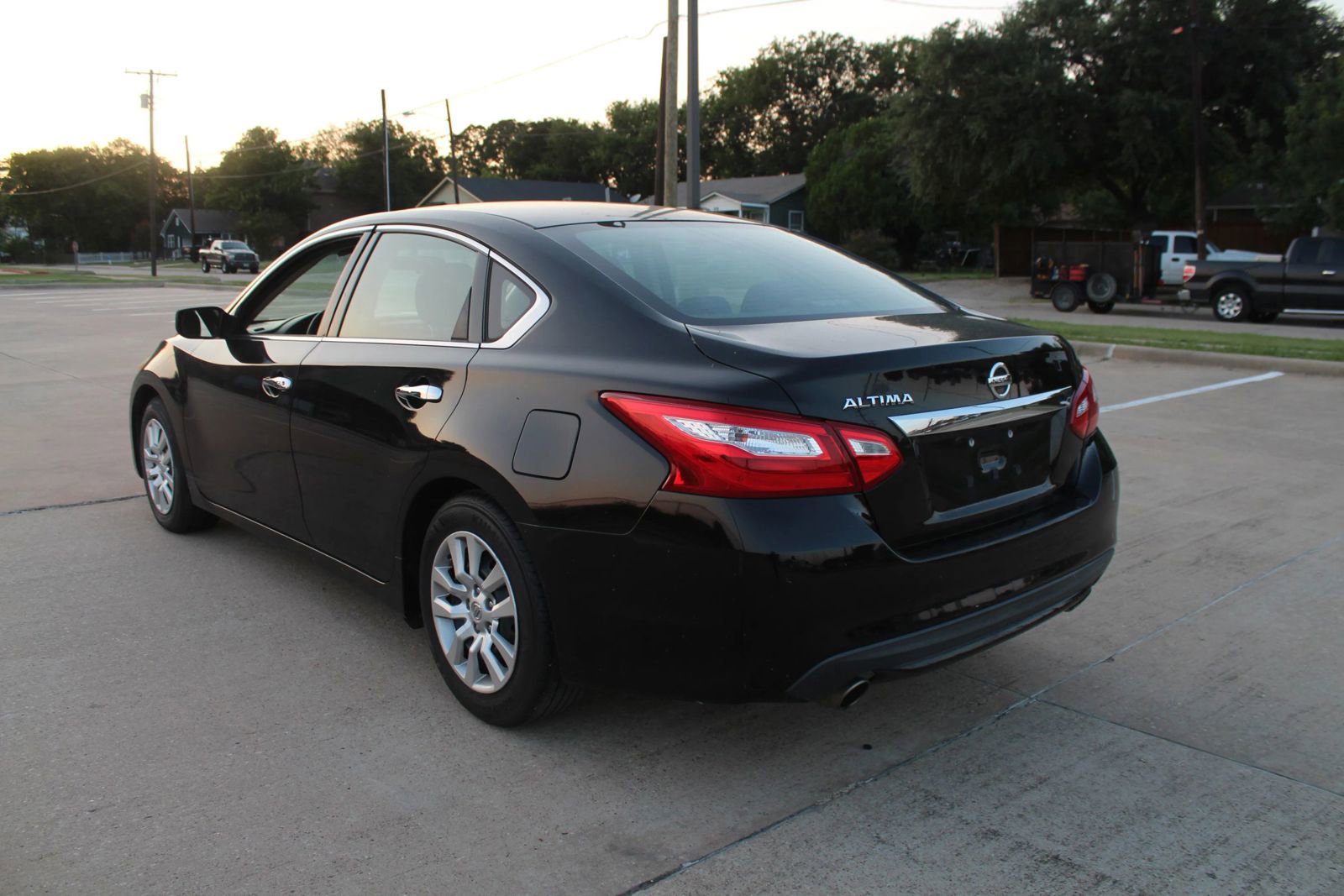 Used 2016 Nissan Altima 2.5 S FWD image 10