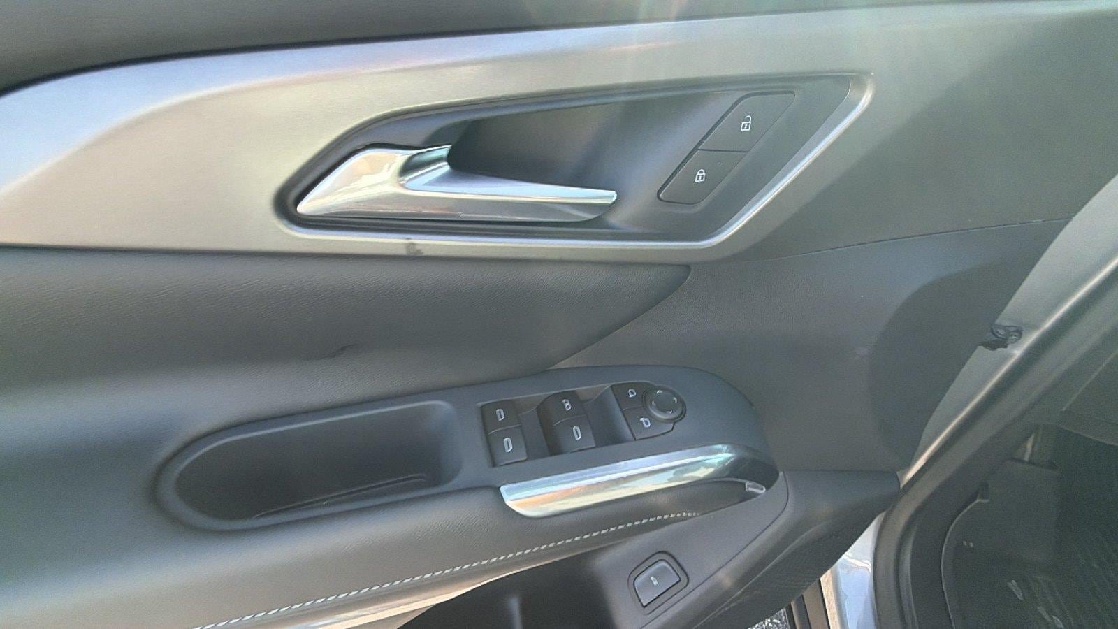 New 2027 Chevrolet Traverse LT w/ Midnight/Sport Edition FWD image 15
