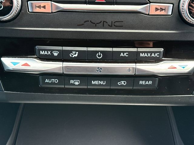 Used 2020 Ford Explorer XLT w/ Equipment Group 202A image 32