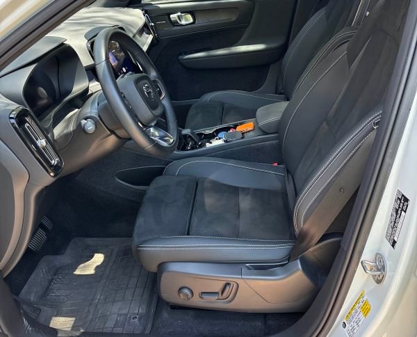 Used 2023 Volvo C40 P8 Recharge Ultimate w/ Protection Package Premier AWD/4WD image 5