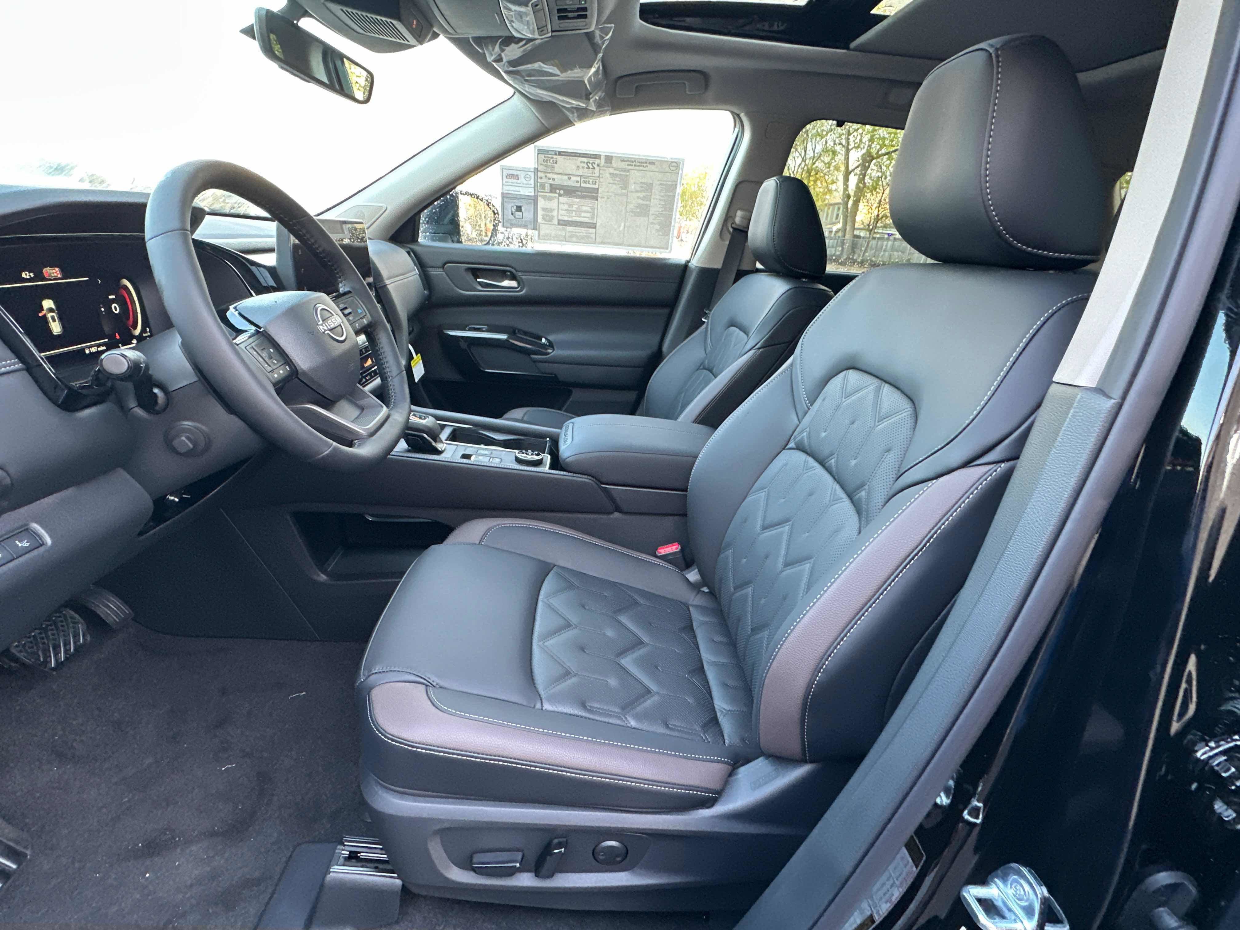 New 2026 Nissan Pathfinder Platinum AWD/4WD image 22