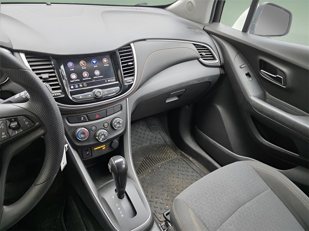 Used 2020 Chevrolet Trax LS image 26