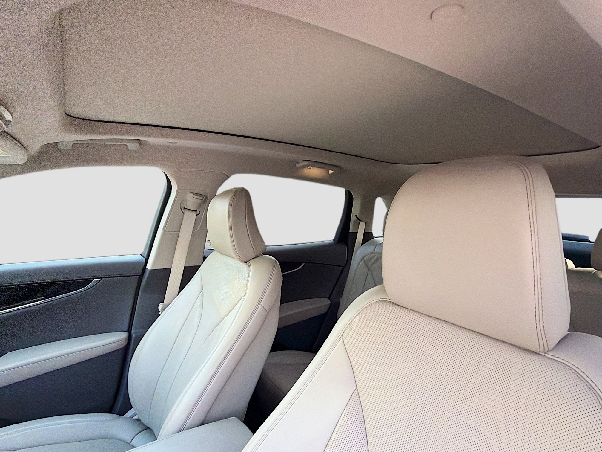 Used 2023 Lincoln Nautilus Reserve image 26