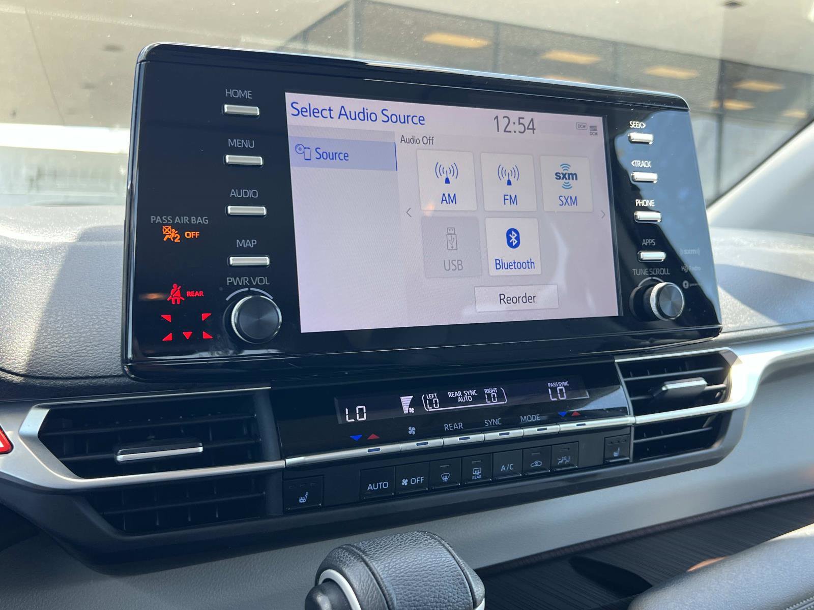 Used 2023 Toyota Sienna XLE FWD image 13