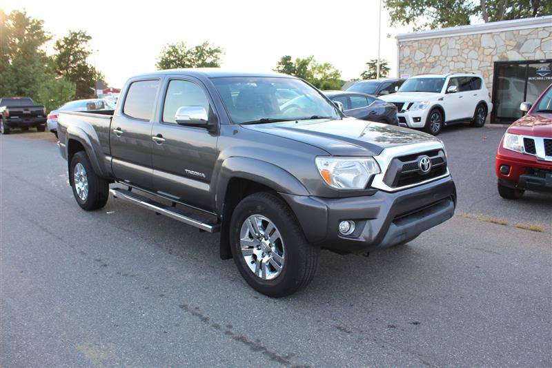Used 2013 Toyota Tacoma 4x4 Double Cab w/ Limited Pkg image 9
