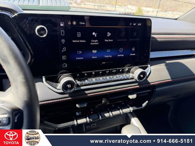 Used 2024 Chevrolet Colorado Z71 w/ Z71 Convenience Package 2 image 21