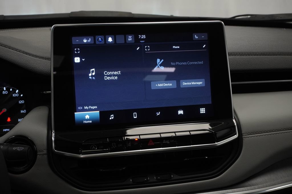 Certified 2023 Jeep Compass Limited w/ Sun and Sound Group AWD/4WD image 32