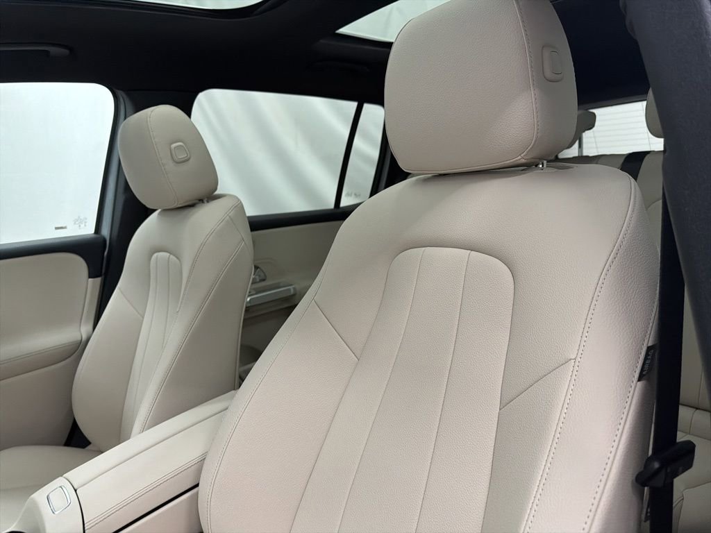 New 2026 Mercedes-Benz GLB 250 image 13