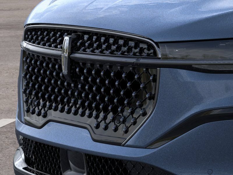 New 2026 Lincoln Nautilus Premier w/ Jet Appearance Package AWD/4WD image 17
